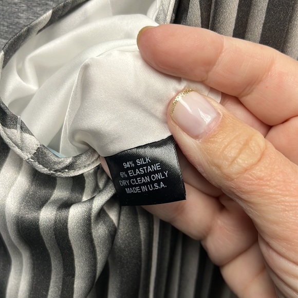 New with tags. Mi Jong Lee silk maxi dress in black/white/grey - Picture 9 of 9